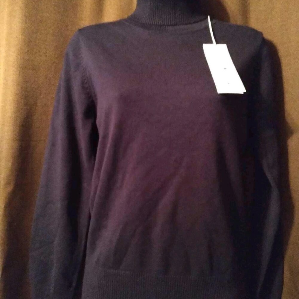 BNWT  Cashmere Turtleneck🎇